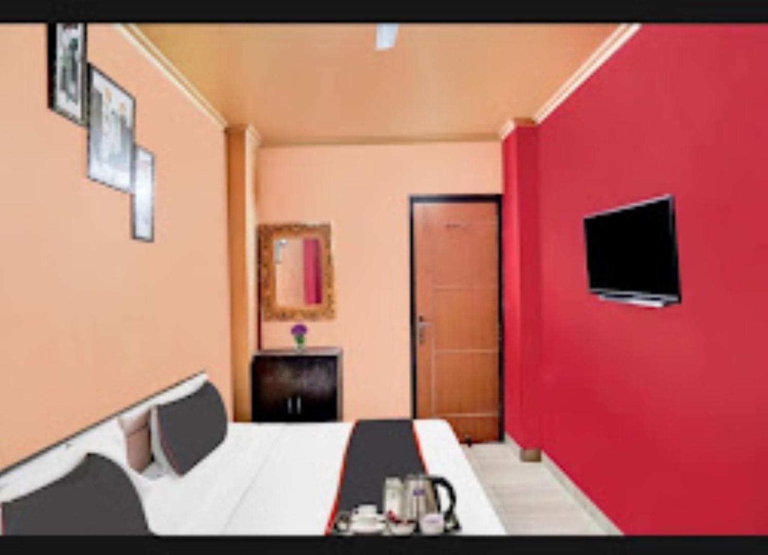 Chirag Hotel,กาเซียบัด ภายนอก รูปภาพ