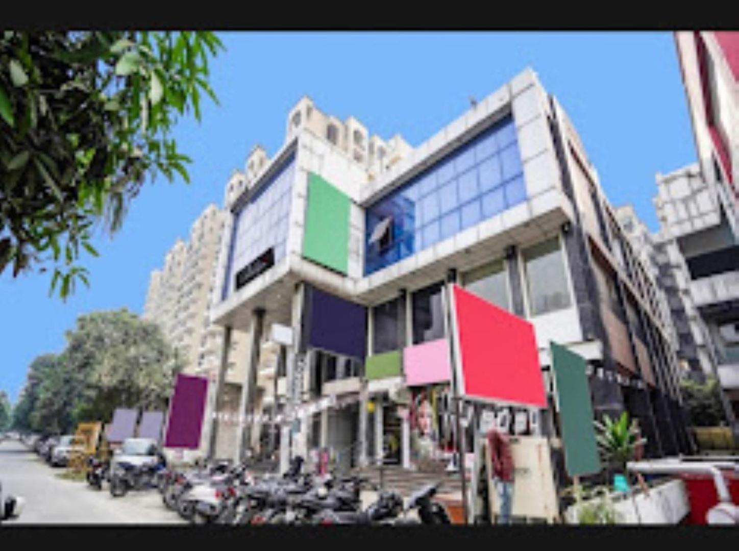 Chirag Hotel,กาเซียบัด ภายนอก รูปภาพ